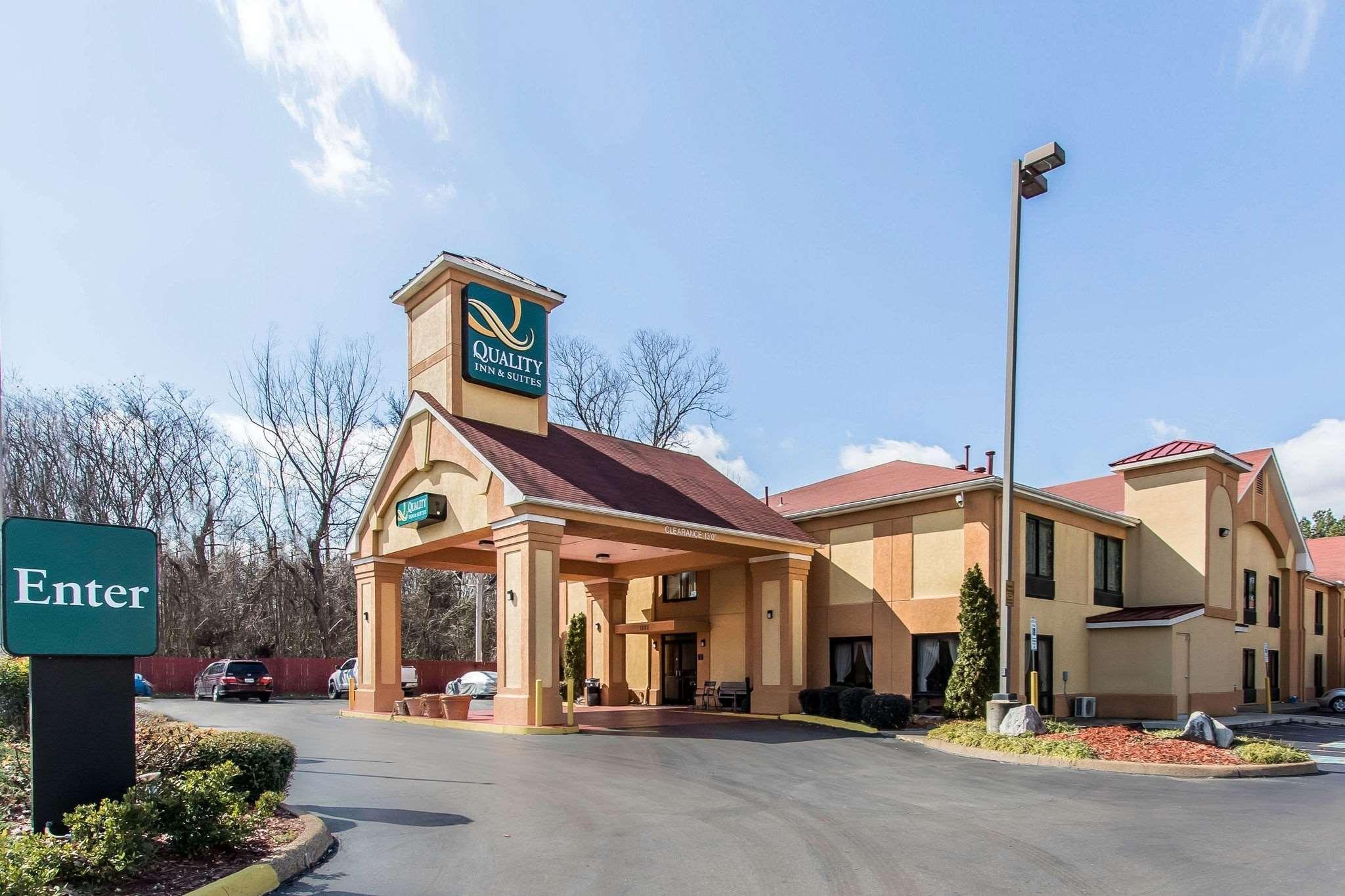 Quality Inn & Suites Memphis East Екстериор снимка