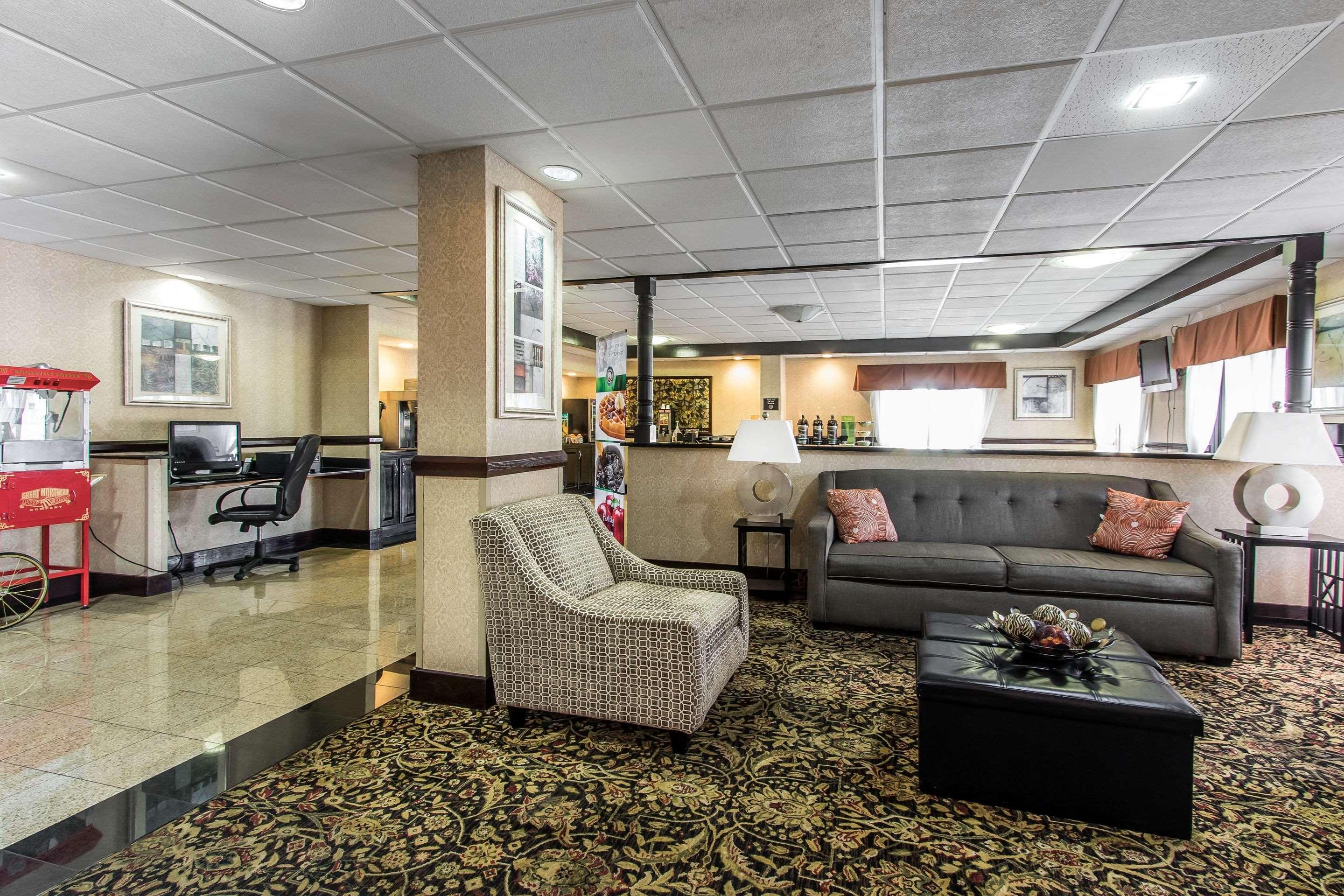 Quality Inn & Suites Memphis East Екстериор снимка