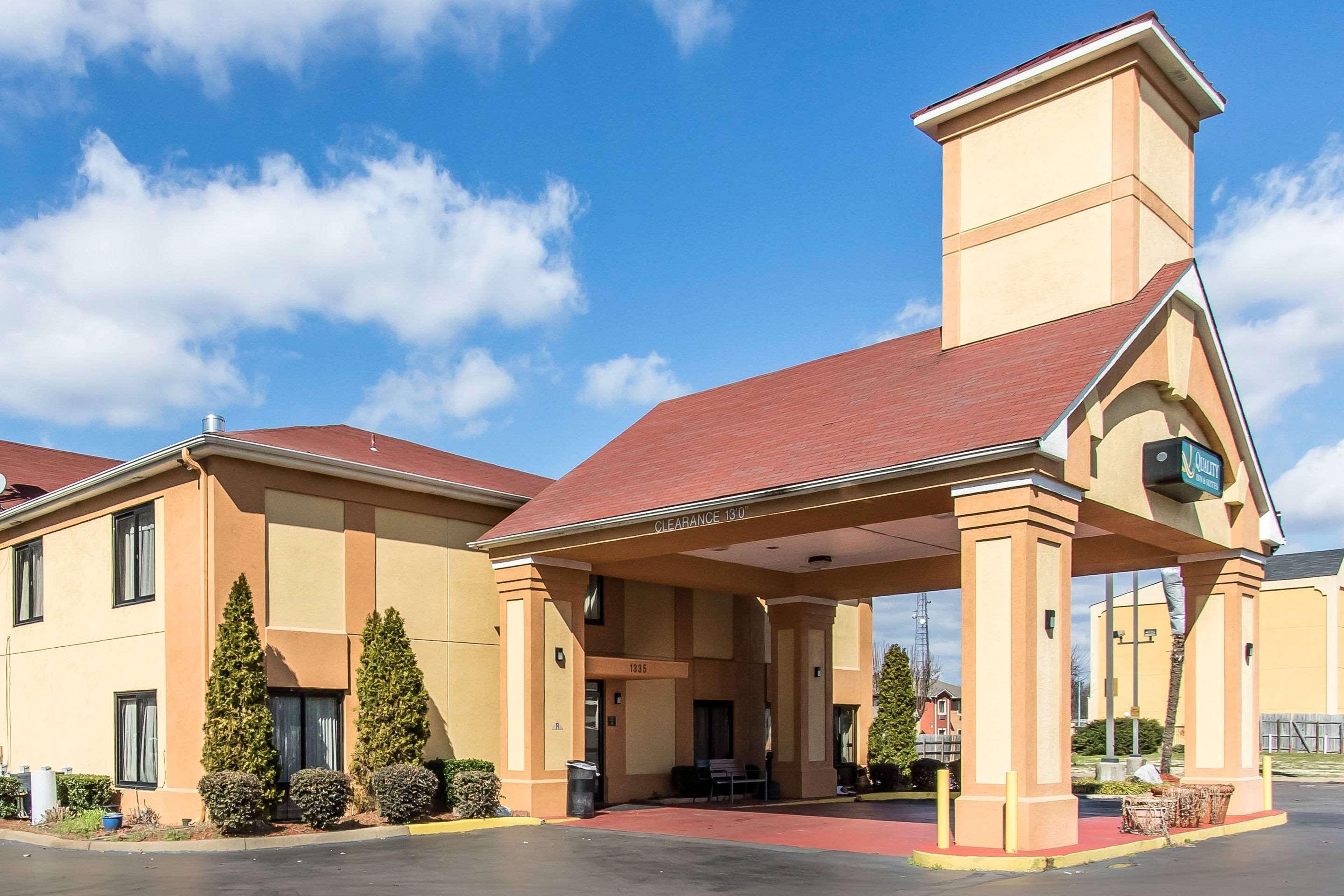 Quality Inn & Suites Memphis East Екстериор снимка