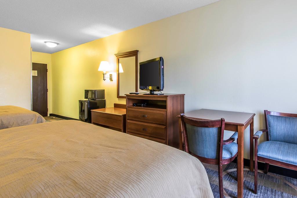 Quality Inn & Suites Memphis East Екстериор снимка